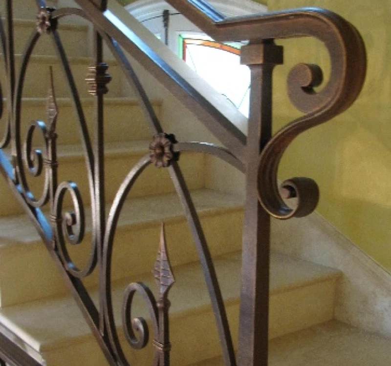Travail sur ferronnerie en patine vieux bronze villa villefranche sur mer